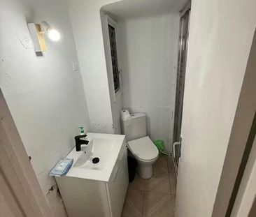 Carrer de Benet Mateu, Barcelona, Catalonia 08034 - Photo 6