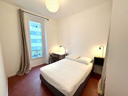 Location Appartement 5 pièces Meublé 92m² MARSEILLE 3ème - Photo 5