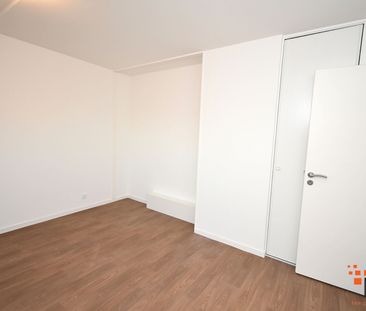 Location Appartement 3 pièces 71m² - Photo 2