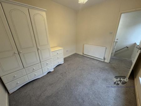 3 bedroom terraced house to rent - Photo 4