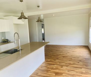 Cottage style home - Photo 2