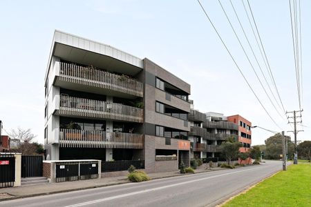 215/26 Merri Parade, Northcote VIC 3070 - Photo 2