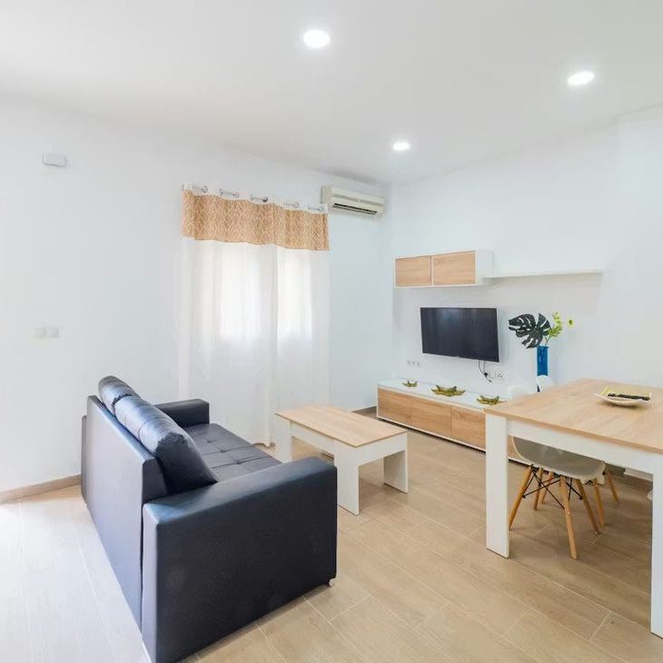 Pasaje Virgen de Belén, Málaga, Andalusia 29004 - Photo 1