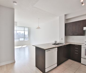 1 Bedroom + Den - Photo 4