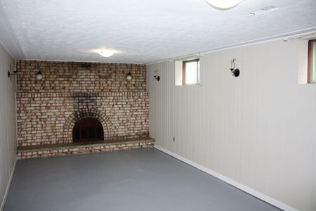 For Lease - 69 Adair Avenue, Hamilton, Ontario - Photo 5