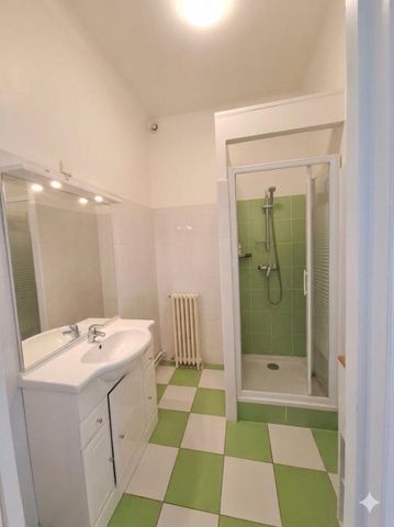 Appartement T7 à louer Port Louis - 152 m² - Photo 4