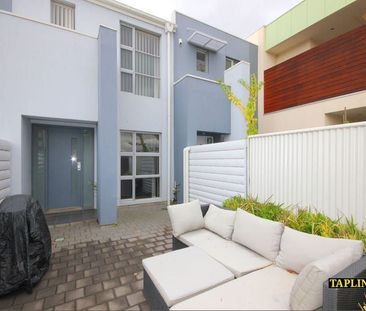 21 Spurs Avenue, Brompton - Photo 1