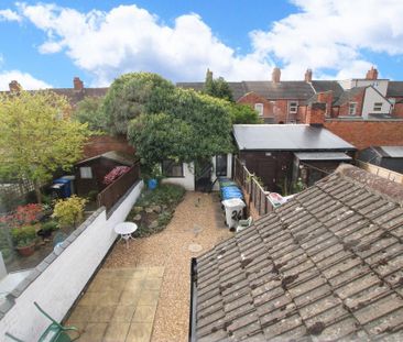 1 bedroom in a house share to rent - Photo 6