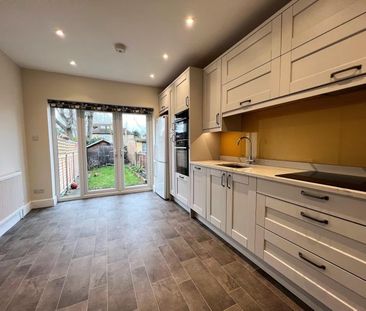 2 bedroom terraced house to rent - Photo 4