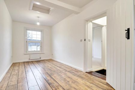 3 bedroom semi-detached house to rent - Photo 5