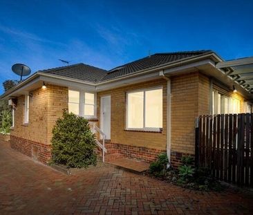 Cheltenham - Photo 4