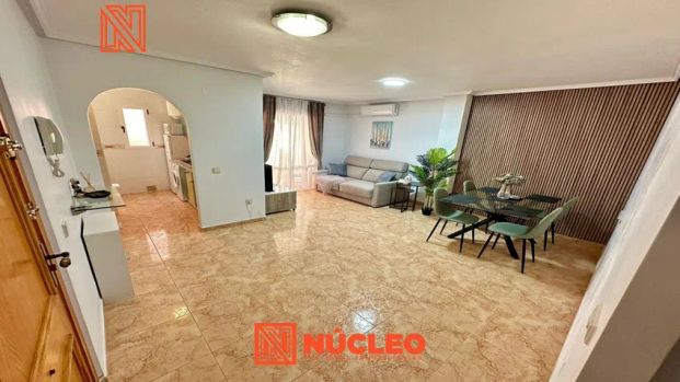 Alquiler de piso en Calle del Tomillo - Photo 1