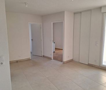 T2 AVEC TERRASSE ET PARKING - Photo 3