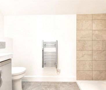 4 bedroom detached house to rent - Photo 5