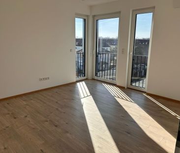 Moderne 1-Zi.-Wohnung mit EBK & Balkon, nahe UNI/WISTA, 10 Min. zur... - Photo 1