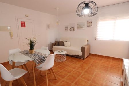 Apartamento 2 dormitorios en Campoamor. Temporada - Photo 2