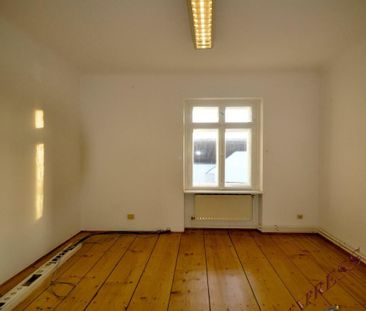 Villa in gut frequentierter und sichtbarer Lage! Ideal als Rechtsan... - Foto 2