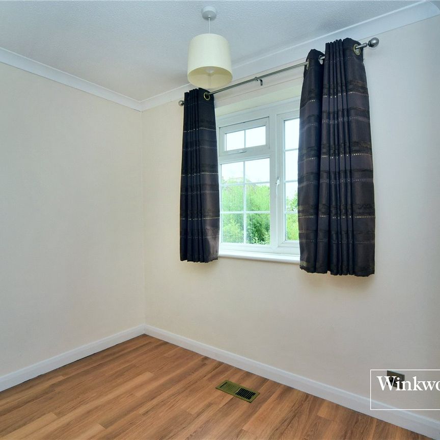 Penshurst Way, South Sutton, Surrey, SM2 - Photo 1