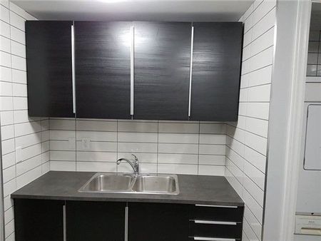 For Lease - 290 Eulalie Avenue Unit# Unit 2 (2nd Floor), Oshawa, Ontario - Photo 5