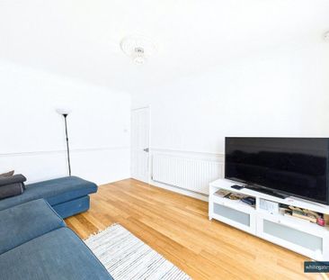 5 bedroom semi-detached house to rent - Photo 2