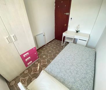 Calle de Alcocer, Madrid, Community of Madrid 28041 - Photo 6