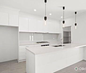 Spacious Bayside Living - Photo 4