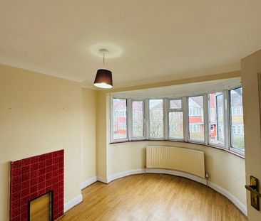 3 Bed Terraced House, Drake Road, HA2 - Photo 4