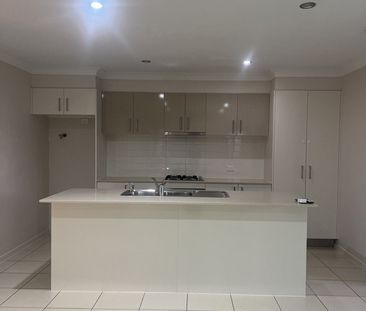 Modern Glenvale Unit - Photo 4