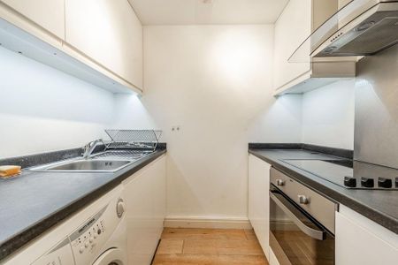 Studio to rent - Photo 5