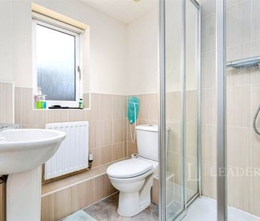 4 bedroom house to rent Dragonfly Lane, Cringleford, Norwich, NR4 - Photo 1