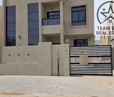 Spacious 5 BR Villa in Al Zaheya Gardens - Photo 5