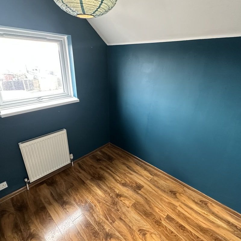 Dickens Avenue - Photo 1