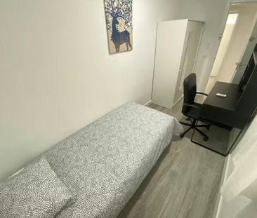 Calle del Oasis, Madrid, Community of Madrid 28021 - Photo 4