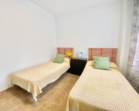 3-BEDROOM APARTMENT FOR RENT IN TORREVIEJA - ALICANTE - Photo 4