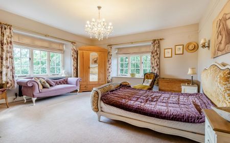 5 bedroom detached house to rent - Photo 4