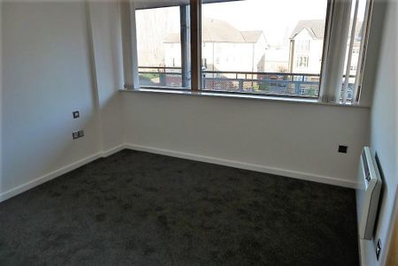 2 bedroom flat to rent - Photo 2