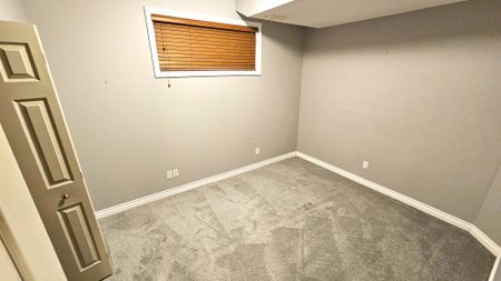 Elegant 4 Bed / 3.5 Bath Home In Springbank Hill - Photo 3