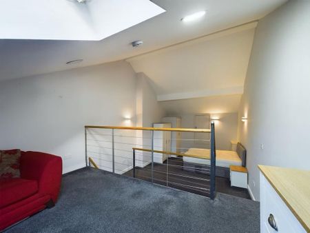 2 bedroom flat to rent - Photo 4