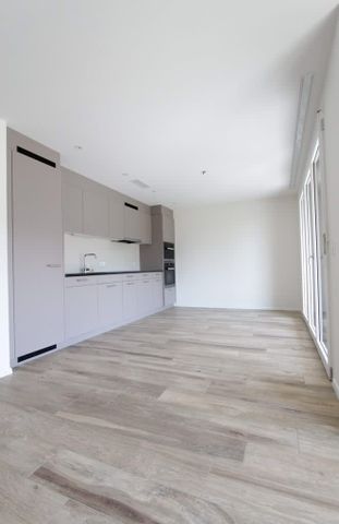 2.5 Zimmer, 60 m², 2. Stock - Foto 4