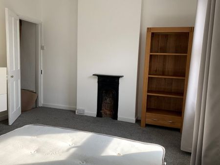 2 Bed Student Accommodation - Photo 5