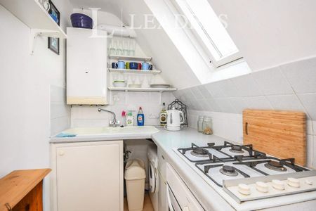 1 bedroom flat to rent - Photo 2