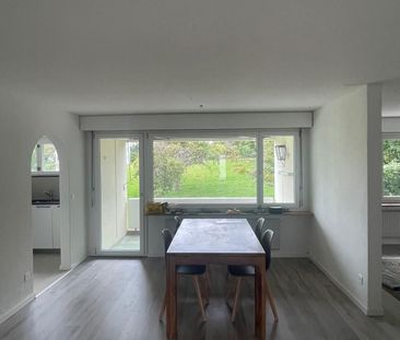 LARGE 3.5-ROOM APARTMENT 2ND FLOOR WITH BALCONY AND ELEVATOR - Photo 3