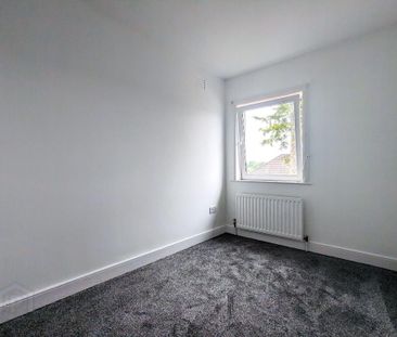 21 Sunnymede Park, Dunmurry, Belfast, BT17 0PU - Photo 2