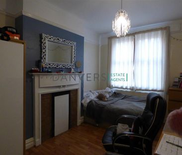 2 bedroom property to rent - Photo 1