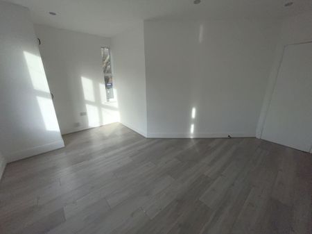 Blaby Road Leicester, LE18 4PA - Photo 2