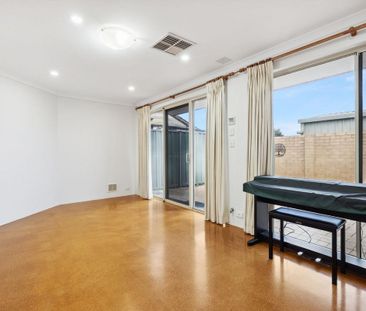 New Carpet, New Air-Condtioning, New Home Feeling - Photo 4