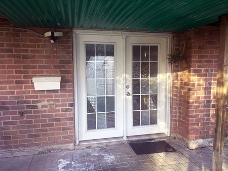 For Lease - 30 Colleen Street, Vaughan, Ontario - Photo 4