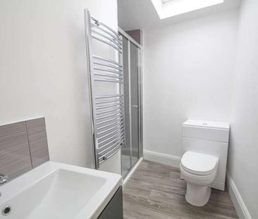 Gladstone Road, Urmston, Manchester, M41 - Photo 6