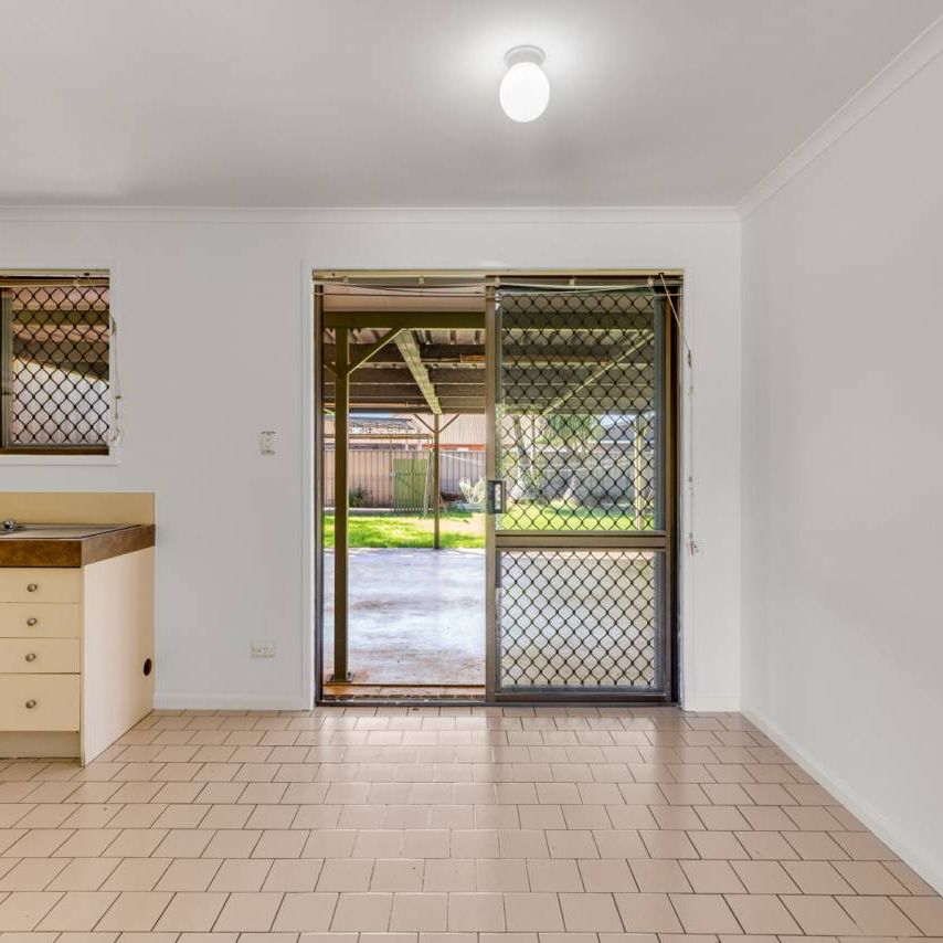 Charming 3 bedroom home in Desirable Darling Heights - Photo 1