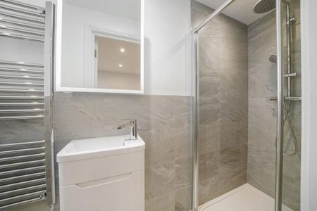 4 bedroom terraced house to rent - Photo 2